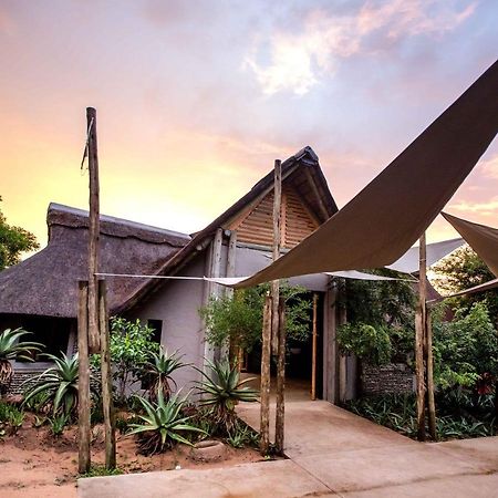 Royal Thonga Safari Lodge Sihangwane Ngoại thất bức ảnh