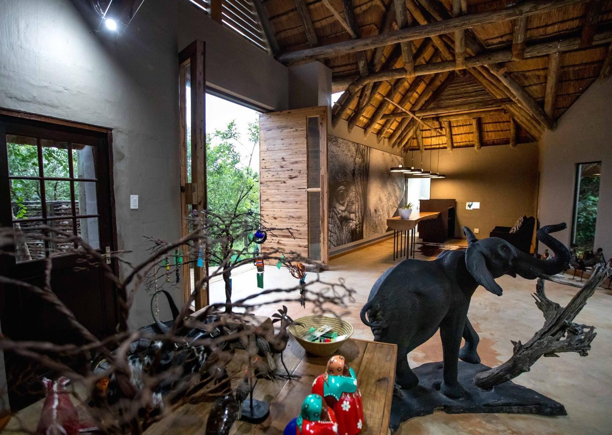 Royal Thonga Safari Lodge Sihangwane Ngoại thất bức ảnh