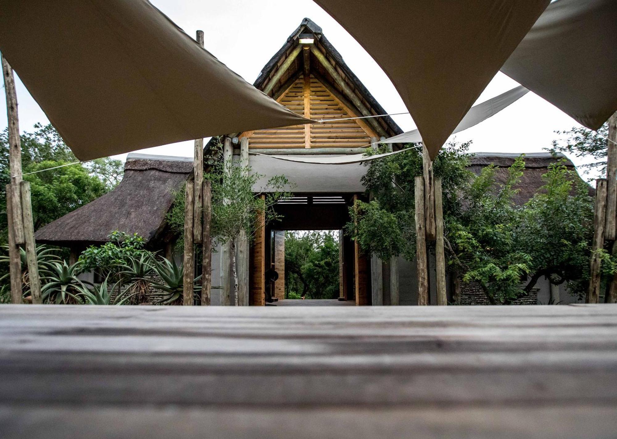 Royal Thonga Safari Lodge Sihangwane Ngoại thất bức ảnh